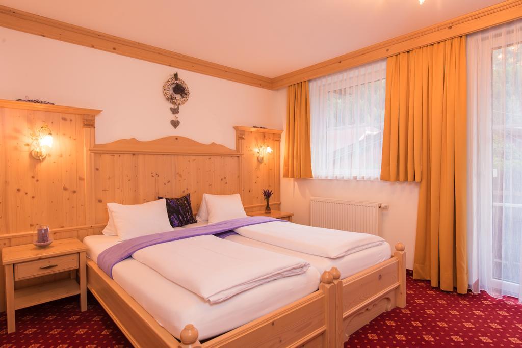 Hotel Moelltalerhof Рангерсдорф Экстерьер фото
